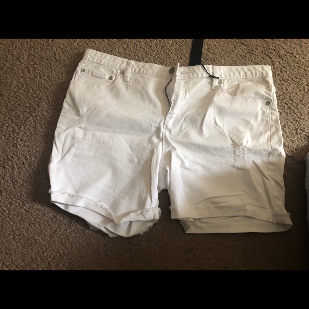 A.n.a white distressed shorts